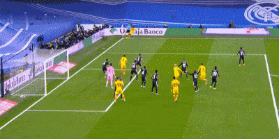 Araujo ghi bàn nâng tỷ số lên 2-0