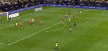 Pha bóng Ronaldo đánh đầu cận thành bị thủ môn Al Wehda cản phá xuất thần Pha bóng Ronaldo đánh đầu cận thành bị thủ môn Al Wehda cản phá xuất thần