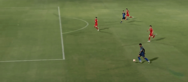 Hoàng Đức rực sáng, Viettel giành trọn 3 điểm trước Bình Định ảnh 3 Hoàng Đức rực sáng, Viettel giành trọn 3 điểm trước Bình Định ảnh 3