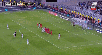 Messi lập siêu phẩm, cán mốc bàn thắng thứ 800 trong sự nghiệp Messi lập siêu phẩm, cán mốc bàn thắng thứ 800 trong sự nghiệp