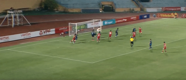 Hoàng Đức rực sáng, Viettel giành trọn 3 điểm trước Bình Định ảnh 9 Hoàng Đức rực sáng, Viettel giành trọn 3 điểm trước Bình Định ảnh 9