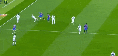 Frankfurt nâng tỷ số lên 2-0