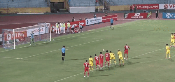 Bàn thắng ấn định tỷ số của Bruno