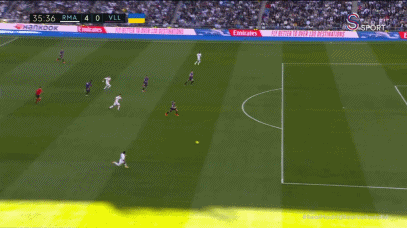 Cú ngả người bắt volley hoàn tất hat-trick của Benzema Cú ngả người bắt volley hoàn tất hat-trick của Benzema