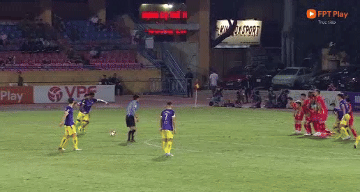 CLB Hà Nội ngược dòng Thanh Hoá bằng cú đúp của Văn Quyết ảnh 9 CLB Hà Nội ngược dòng Thanh Hoá bằng cú đúp của Văn Quyết ảnh 9