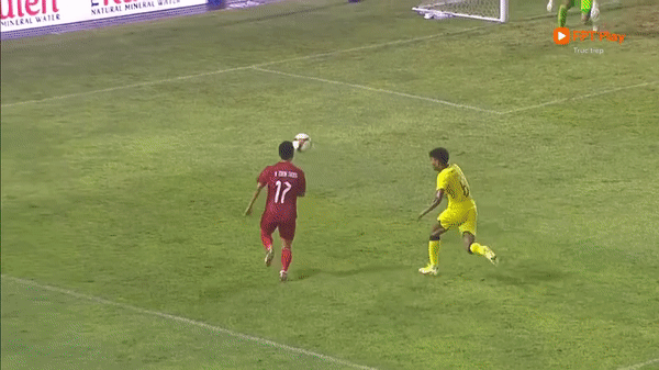 SEA Games 32: Đánh bại U22 Malaysia 2-1, U22 Việt Nam giành vé sớm vào bán kết ảnh 21 SEA Games 32: Đánh bại U22 Malaysia 2-1, U22 Việt Nam giành vé sớm vào bán kết ảnh 21