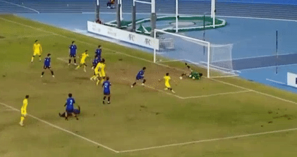 Bàn ấn định tỷ số của Lok