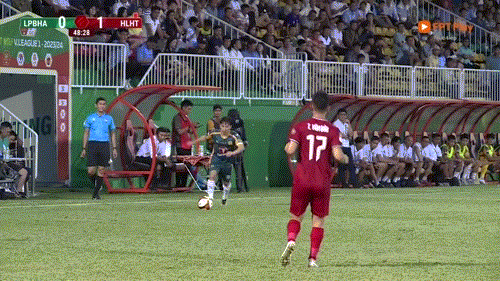 LPBank HAGL vất vả ngược dòng thắng Hồng Lĩnh Hà Tĩnh 2-1 trên sân nhà ảnh 12 LPBank HAGL vất vả ngược dòng thắng Hồng Lĩnh Hà Tĩnh 2-1 trên sân nhà ảnh 12