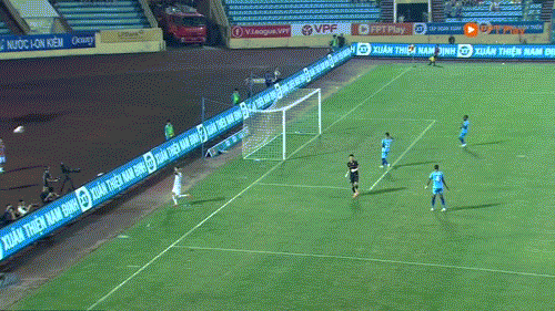 Thắng nghẹt thở Bình Dương trên chấm 11m, Nam Định giành vé vào bán kết Cúp Quốc gia 2023/24 ảnh 28