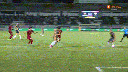 LPBank HAGL vất vả ngược dòng thắng Hồng Lĩnh Hà Tĩnh 2-1 trên sân nhà ảnh 19 LPBank HAGL vất vả ngược dòng thắng Hồng Lĩnh Hà Tĩnh 2-1 trên sân nhà ảnh 19