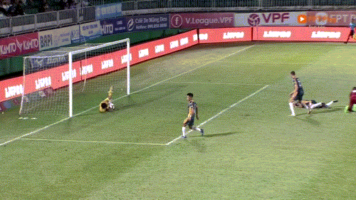 LPBank HAGL vất vả ngược dòng thắng Hồng Lĩnh Hà Tĩnh 2-1 trên sân nhà ảnh 15 LPBank HAGL vất vả ngược dòng thắng Hồng Lĩnh Hà Tĩnh 2-1 trên sân nhà ảnh 15