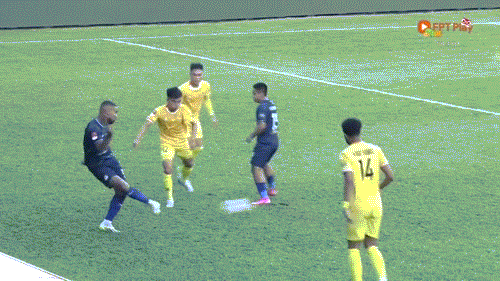 Hàng công bế tắc, HAGL chia điểm với Quảng Nam tại Pleiku ảnh 5