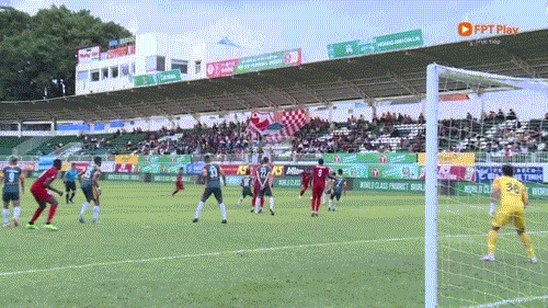 LPBank HAGL vất vả ngược dòng thắng Hồng Lĩnh Hà Tĩnh 2-1 trên sân nhà ảnh 7 LPBank HAGL vất vả ngược dòng thắng Hồng Lĩnh Hà Tĩnh 2-1 trên sân nhà ảnh 7