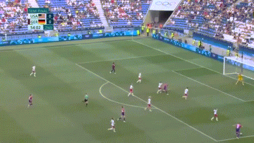 Tuyển nữ Mỹ lần thứ 6 vào chung kết Olympic nhờ bàn thắng hiệp phụ trước tuyển Đức ảnh 19