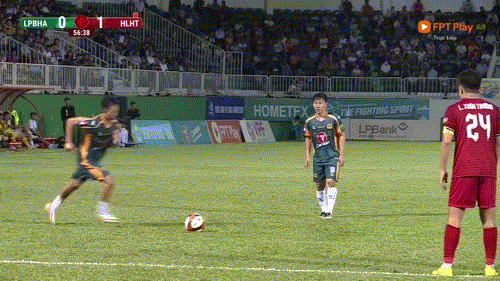 LPBank HAGL vất vả ngược dòng thắng Hồng Lĩnh Hà Tĩnh 2-1 trên sân nhà ảnh 14 LPBank HAGL vất vả ngược dòng thắng Hồng Lĩnh Hà Tĩnh 2-1 trên sân nhà ảnh 14