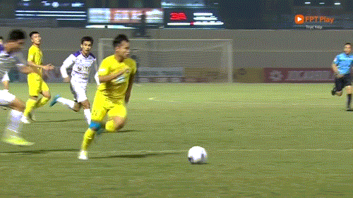 Bùng nổ phút cuối, Hà Nội FC giật lại 1 điểm từ tay Đông Á Thanh Hóa ảnh 7 Bùng nổ phút cuối, Hà Nội FC giật lại 1 điểm từ tay Đông Á Thanh Hóa ảnh 7