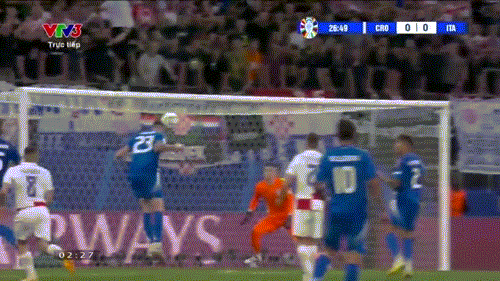 Italia giành vé bằng bàn thắng phút 90+8 ảnh 15 Italia giành vé bằng bàn thắng phút 90+8 ảnh 15