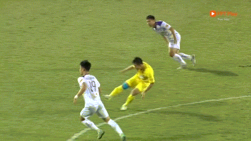 Bùng nổ phút cuối, Hà Nội FC giật lại 1 điểm từ tay Đông Á Thanh Hóa ảnh 11 Bùng nổ phút cuối, Hà Nội FC giật lại 1 điểm từ tay Đông Á Thanh Hóa ảnh 11