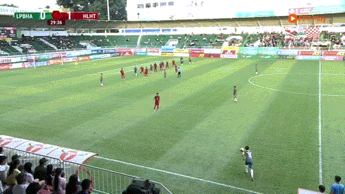 LPBank HAGL vất vả ngược dòng thắng Hồng Lĩnh Hà Tĩnh 2-1 trên sân nhà ảnh 9 LPBank HAGL vất vả ngược dòng thắng Hồng Lĩnh Hà Tĩnh 2-1 trên sân nhà ảnh 9