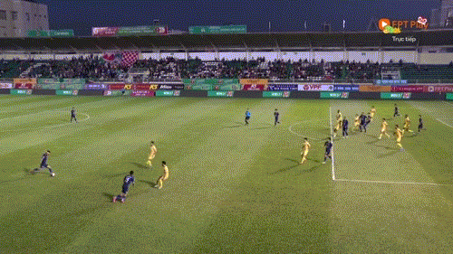 Hàng công bế tắc, HAGL chia điểm với Quảng Nam tại Pleiku ảnh 14