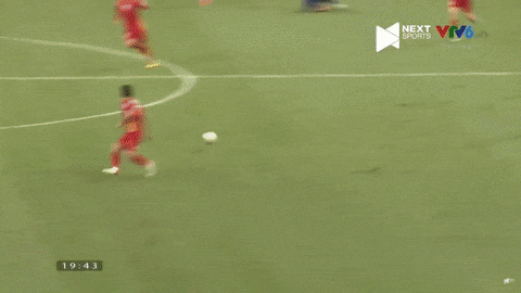 Việt Nam 0-2 Thái Lan: Chanathip lập cú đúp và tiếng còi méo của trọng tài ảnh 7 Việt Nam 0-2 Thái Lan: Chanathip lập cú đúp và tiếng còi méo của trọng tài ảnh 7