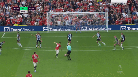 M.U vs Newcastle 4-1: Quỷ đỏ xé nát hàng thủ Chích choè trong ngày Ronaldo ra mắt ảnh 14 M.U vs Newcastle 4-1: Quỷ đỏ xé nát hàng thủ Chích choè trong ngày Ronaldo ra mắt ảnh 14