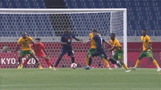 Olympic Pháp thắng kịch tính Olympic Nam Phi trong trận cầu 7 bàn thắng