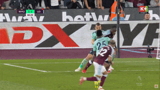 Giúp West Ham 'vùi dập' Leicester, tiền đạo Antonio thách thức cả Ngoại hạng Anh