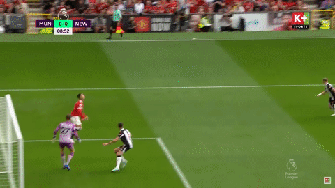 Màn ra mắt của Ronaldo đã có thể trở thành thảm họa, nhưng...