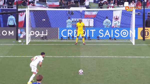 Iran loại Nhật Bản bằng bàn thắng phút bù giờ ảnh 24 Iran loại Nhật Bản bằng bàn thắng phút bù giờ ảnh 24