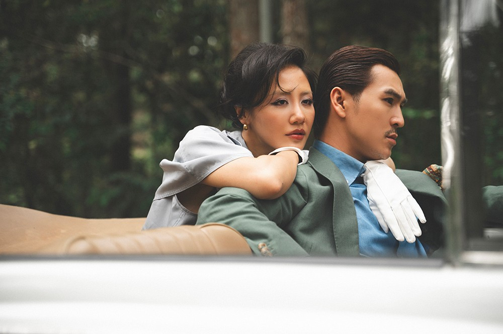 Ca khúc do nhạc sĩ Hứa Kim Tuyền sáng tác, lấy cảm hứng từ chính những trải nghiệm cá nhân của Văn Mai Hương trong hành trình yêu. vmh8.jpg
