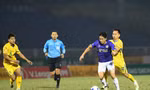 HIGHLIGHTS: Hùng Dũng nhận thẻ đỏ, CLB Hà Nội vẫn đả bại SLNA