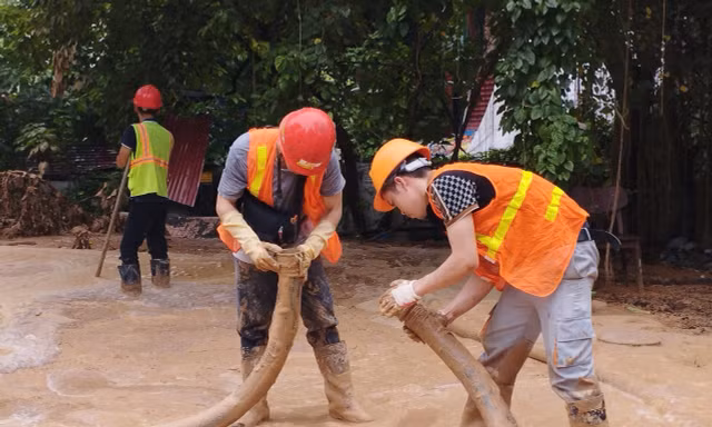 Bùn lại phun trào ra phố: Chủ đầu tư dự án metro Nhổn - ga Hà Nội lên tiếng