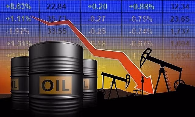 Giá dầu lao dốc sau khi Iran tuyên bố mở eo biển Hormuz 