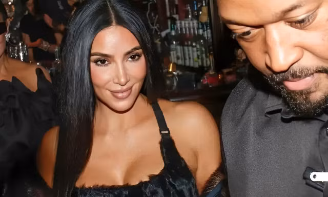 Kim Kardashian bị kiện 