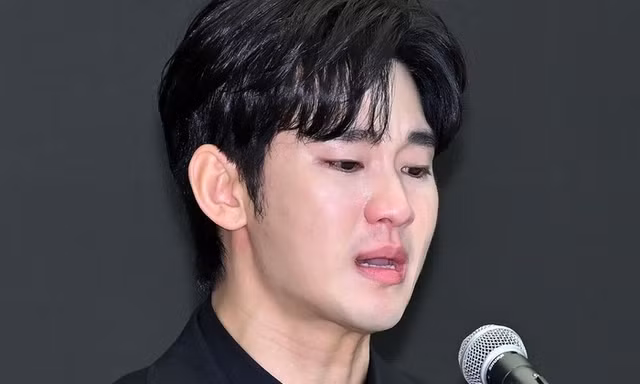 Kim Soo Hyun phá vỡ sự im lặng