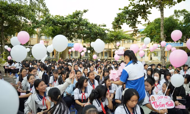 Hơn 8.000 nữ sinh được trang bị kỹ năng sức khỏe sinh sản, phòng chống xâm hại 
