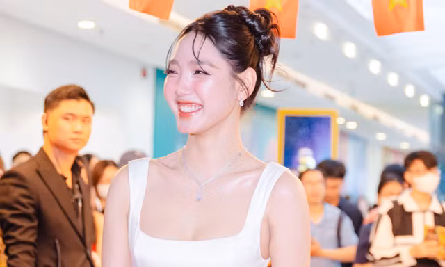 Lại có phim Việt vượt 100 tỷ đồng