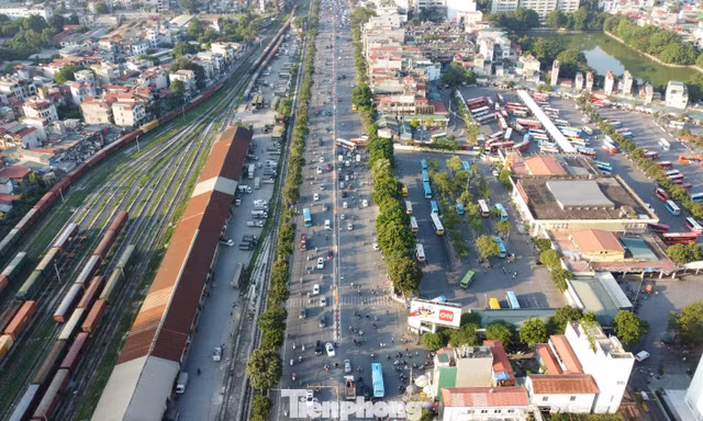Toàn cảnh ga Giáp Bát và những trụ sở phải di dời để mở rộng QL1A 