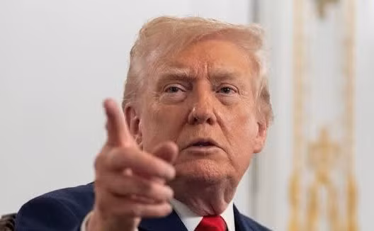 BBC lâm vào khủng hoảng chưa từng có vì ông Trump