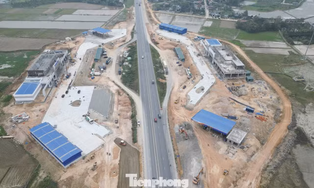 Trạm dừng nghỉ cao tốc đoạn Ninh Bình - Nghệ An vẫn trễ hẹn