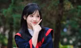Thủ khoa toàn quốc Đặng Quỳnh Trang tự nhận 'sợ học nhiều', bí quyết giật điểm 10 Toán - Hóa đến từ việc học online