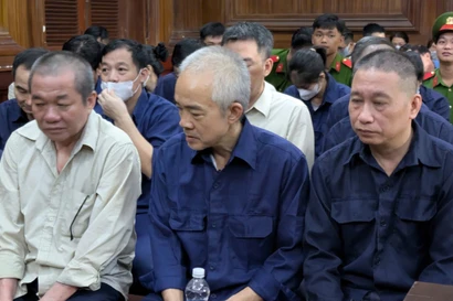 Các bị cáo tại phiên tòa.