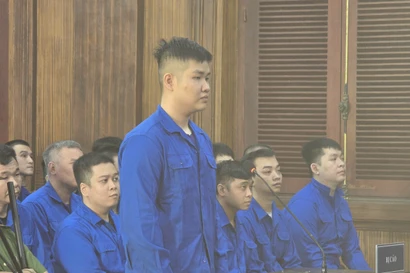 Các bị cáo tại phiên tòa.