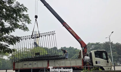 Công viên đầu tiên của Thủ đô được hạ rào toàn bộ