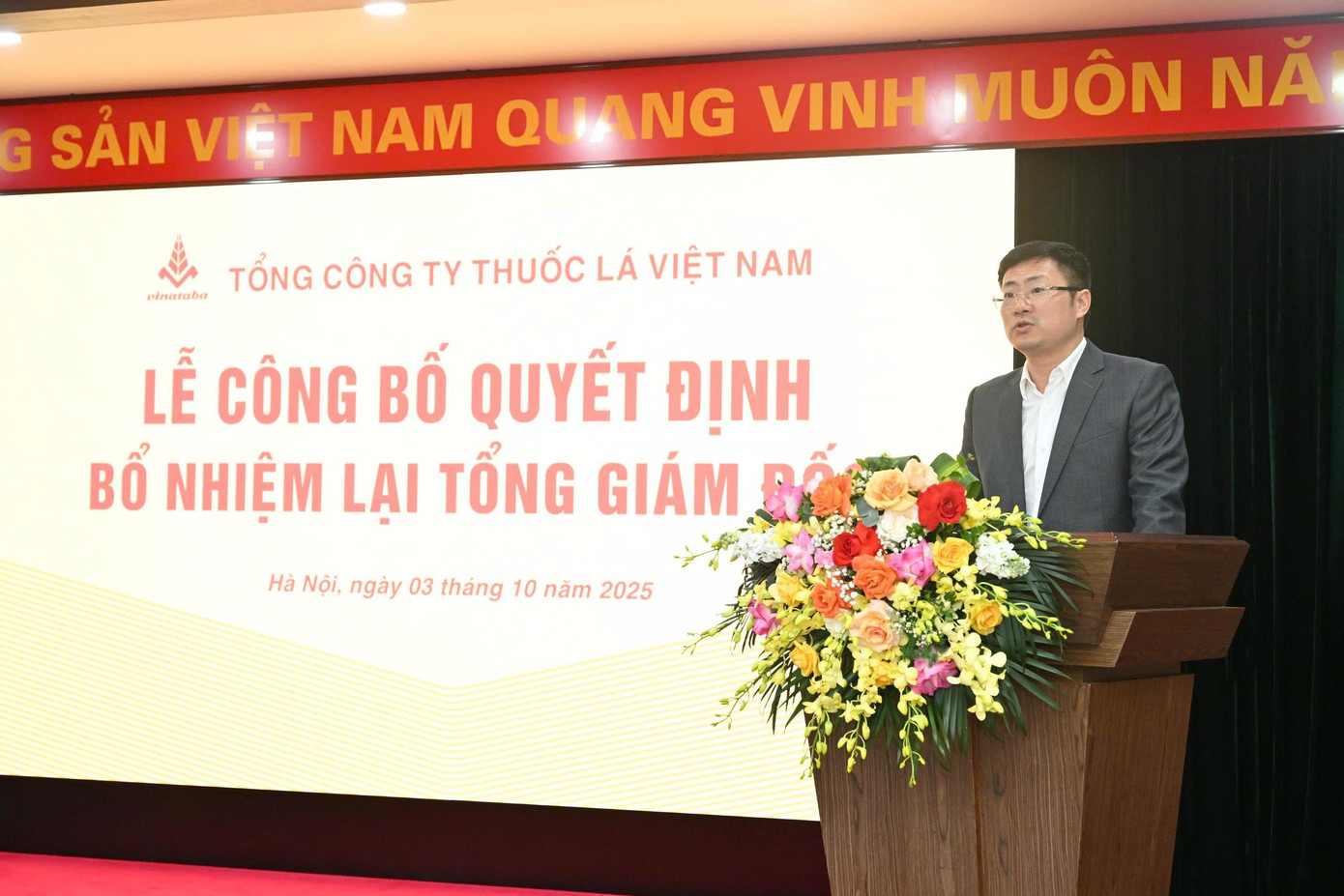 anh-ong-ha-quang-hoa-phat-bieu.jpg