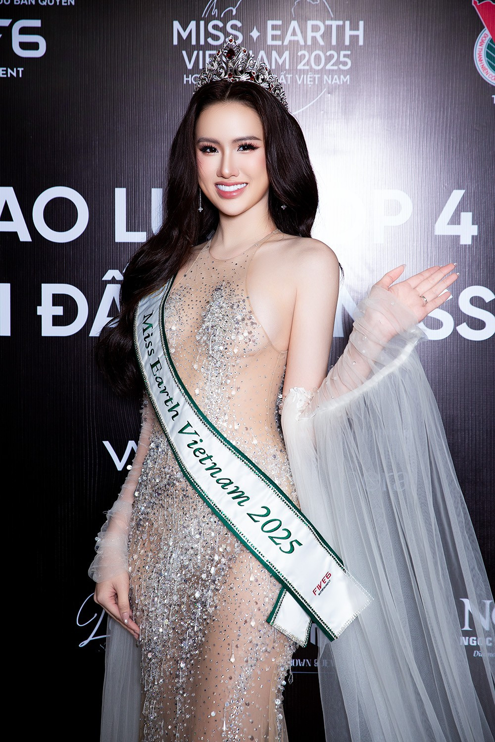 dai-dien-vietnam-tai-miss-earth-2025-7.jpg