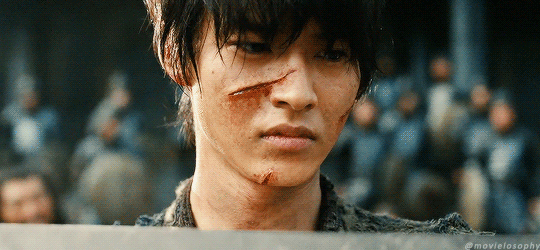 Kento và ước mơ trở thành Đệ nhất Đại tướng quân trong "Kingdom". Yamazaki Kento và những phim phải xem: Không còn là hoàng tử học đường chỉ đẹp mà mặt đơ ảnh 20