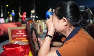 Thắp nến tri ân: Hồi sinh chân dung người lính tuổi 19