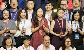 Trí thức trẻ Việt Nam: ‘Chúng tôi chỉ mong được góp một bàn tay nhỏ bé để xây dựng đất nước’